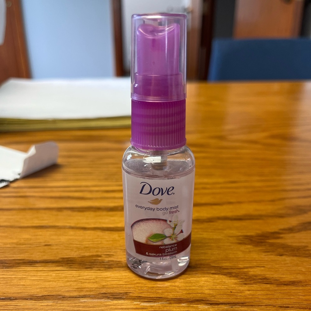 Dove rebalance plum & Sakura blossom